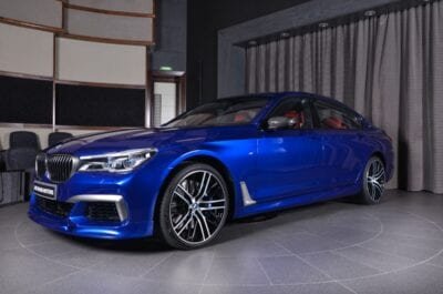 bizness sedan bmw m760li v czvete san marino blue posle individualizaczii vyglyadit neveroyatno foto 5e6a25659a718 Бизнесс седан BMW M760Li в цвете San Marino Blue после индивидуализации выглядит невероятно (фото)