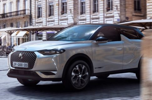 DS 3 Crossback E-tense — идеальный электромобиль для города