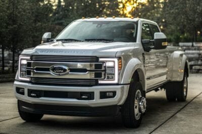 ford f 450 limited samyj roskoshnyj pikap v mire 5e6a14451ee03 Ford F-450 Limited, самый роскошный пикап в мире