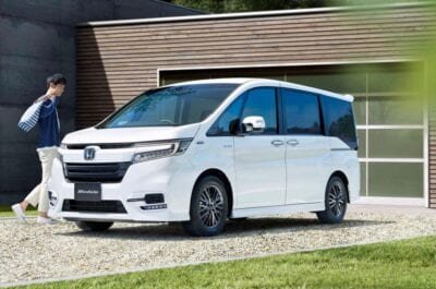 honda step wgn samyj praktichnyj semejnyj avtomobil 5e6a15a157102 Honda Step WGN: самый практичный семейный автомобиль