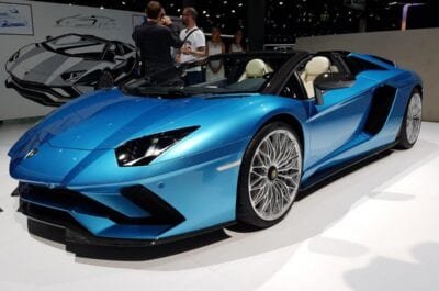 lamborghini aventador s roadster prezentovali vo frankfurte 2017 foto s podiuma 5e6a1f0be605a Lamborghini Aventador S Roadster презентовали во Франкфурте-2017 (фото с подиума)