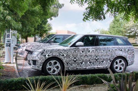 Land Rover выпустит подключаемый гибридный Range Rover и Range Rover Sport уже в этом году