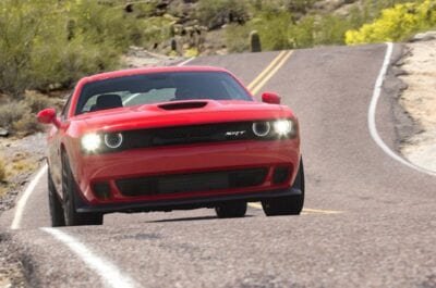 maslkary dodge challenger hellcat i chetyrehdvernyj dodge charger 2017 goda imeyut neispravnosti kotorye podvergayut opasnosti voditelya i passazhirov 5e6a265d8b311 Маслкары Dodge Challenger Hellcat и четырехдверный Dodge Charger 2017 года имеют неисправности, которые подвергают опасности водителя и пассажиров