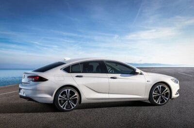 novyj opel insignia czelitsya v audi i mercedes benz 5e6a3130870ec Новый Opel Insignia целится в Audi и Mercedes-benz