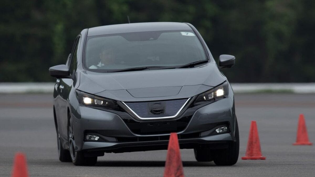 obzor novogo nissan leaf 2018 pervaya poezdka na prototipe 5e6a2162ef348 Обзор нового Nissan Leaf 2018 - первая поездка на прототипе