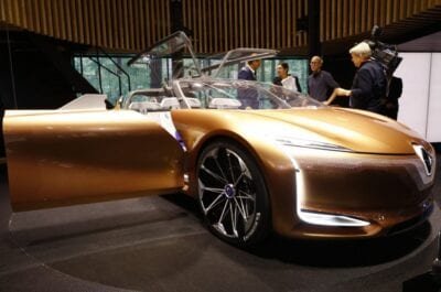 renault symbioz udivitelnyj elektromobil budushhego s franczuzskim videnem 5e6a1e7d703c5 Renault Symbioz - удивительный электромобиль будущего с французским виденьем