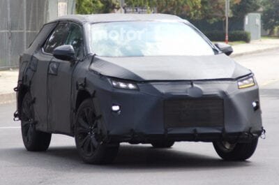 tainstvennyj lexus debyutiruet na avtosalone v tokio 5e6a14bf87566 Таинственный Lexus дебютирует на автосалоне в Токио