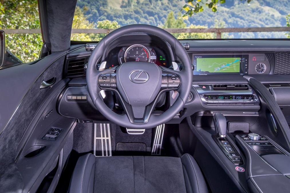 test drajv lexus lc 500 2017 prosto kosmos 5e6df94f0cf41 Тест-драйв Lexus LC 500 2017 - просто Космос