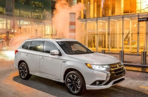 Тест-драйв Mitsubishi Outlander PHEV — альтернатива для дизельных двигателей