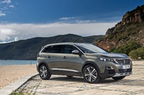 Тест драйв Peugeot 5008 (обзор) 2017 модельный год