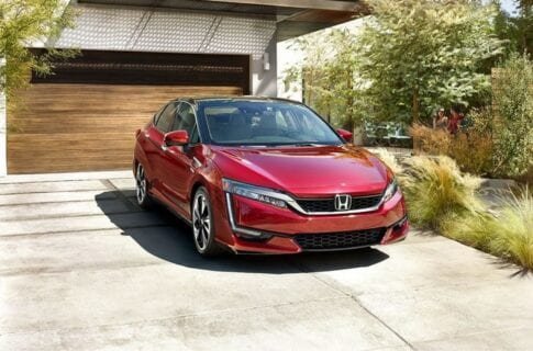 Водородная Honda Clarity Fuel Cell — тест драйв