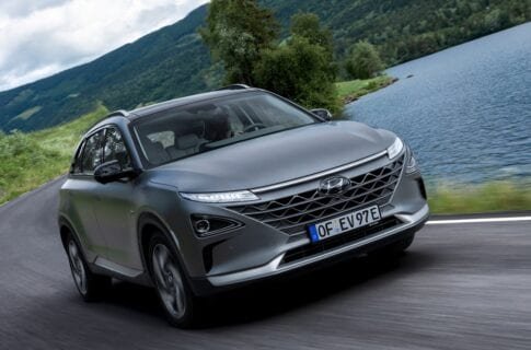 Hyundai Nexo — внедорожник с водородным двигателем