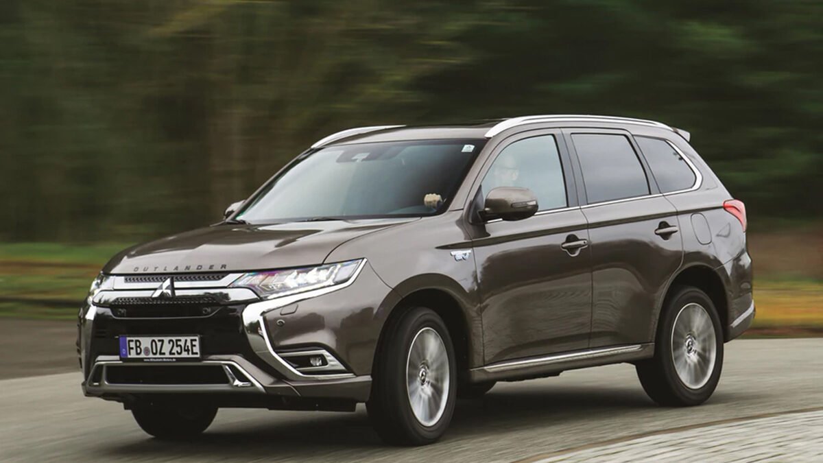 mitsubishi outlander phev 2020 1 Новый Mitsubishi Outlander PHEV 2020