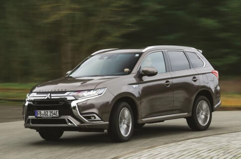 Новый Mitsubishi Outlander PHEV 2020