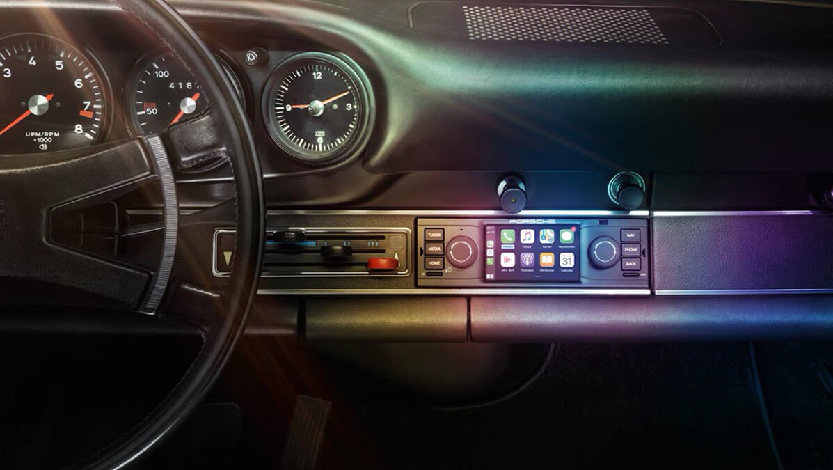 multimedia 3 Porsche создал современные мультимедийные системы для своих классических моделей