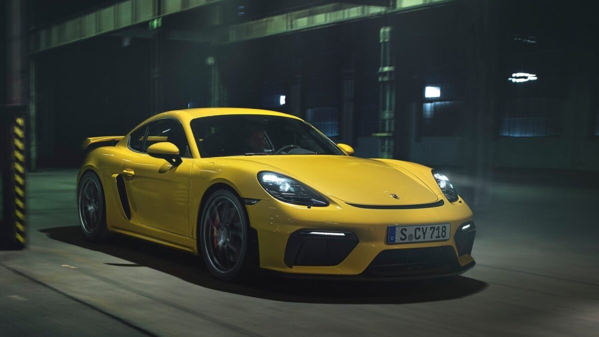 2020 porsche cayman gt41 Porsche 718 Cayman GT4 2020 - спортивный автомобиль для любителей активного вождения