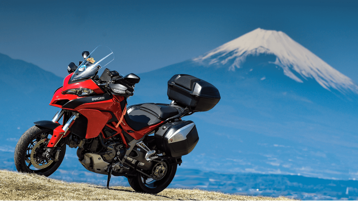 ducati home main 011 5 захоплюючих подорожей на мотоциклах