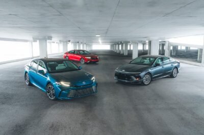 Порівняння гібридних седанів 2025 року: Toyota Camry, Honda Accord та Hyundai Sonata