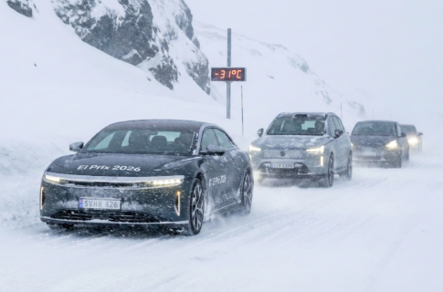 Реальний тест електромобілів у -31°C: Tesla, Lucid чи Китай – хто краще тримає заряд взимку?